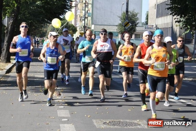 Zdjęcie w galerii na portalu naszraciborz.pl: Rafako Półmaraton Racibórz rywalizuje o miano Biegowego Wydarzenia Roku  wiadomości z regionu