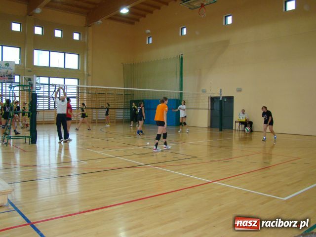 Zdjęcie w galerii na portalu naszraciborz.pl: Rekordowa obsada IX Turnieju Mikołajkowego wiadomości z regionu