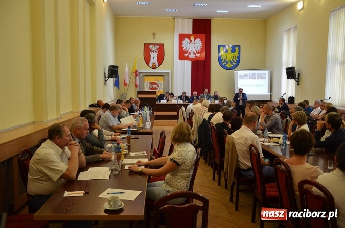Zdjęcie w galerii na portalu naszraciborz.pl: Konwenty wójtów i burmistrzów powiatów żywieckiego i częstochowskiego  wiadomości z regionu