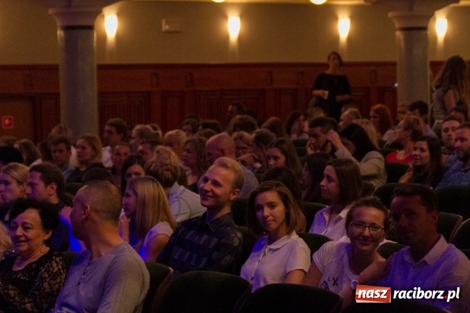 Zdjęcie w galerii na portalu naszraciborz.pl: Mela Koteluk - akustycznie przy Chopina wiadomości z regionu