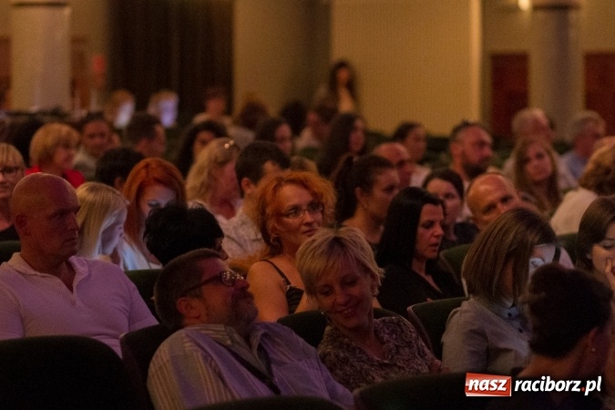Zdjęcie w galerii na portalu naszraciborz.pl: Mela Koteluk - akustycznie przy Chopina wiadomości z regionu