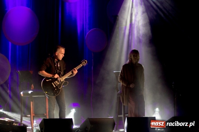 Zdjęcie w galerii na portalu naszraciborz.pl: Mela Koteluk - akustycznie przy Chopina wiadomości z regionu