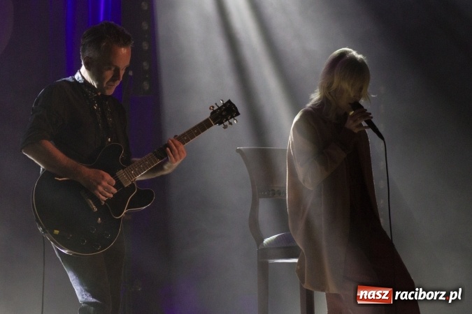 Zdjęcie w galerii na portalu naszraciborz.pl: Mela Koteluk - akustycznie przy Chopina wiadomości z regionu