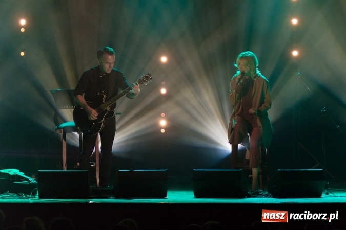 Zdjęcie w galerii na portalu naszraciborz.pl: Mela Koteluk - akustycznie przy Chopina wiadomości z regionu