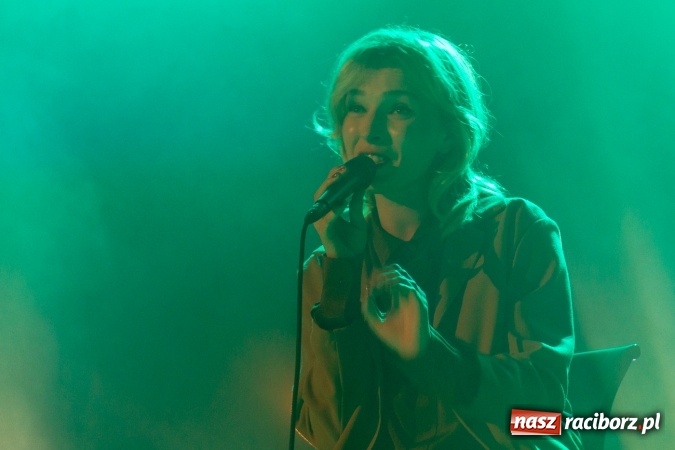 Zdjęcie w galerii na portalu naszraciborz.pl: Mela Koteluk - akustycznie przy Chopina wiadomości z regionu