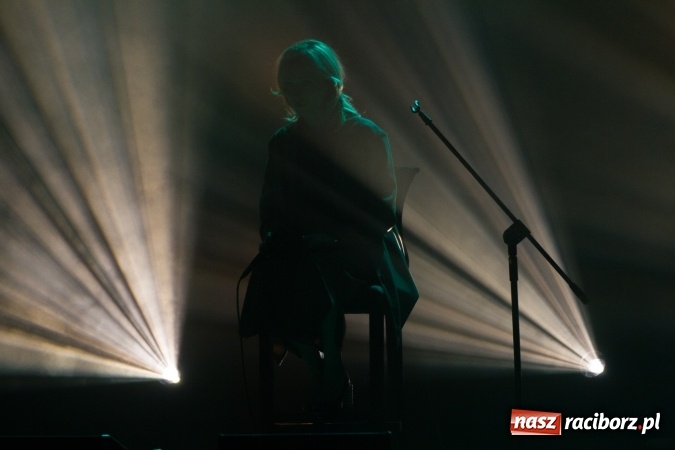 Zdjęcie w galerii na portalu naszraciborz.pl: Mela Koteluk - akustycznie przy Chopina wiadomości z regionu