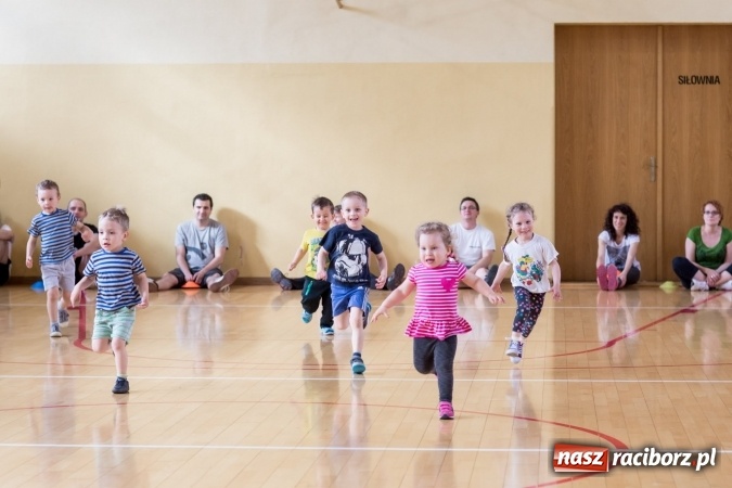 Zdjęcie w galerii na portalu naszraciborz.pl: Ruszyły zapisy na kolejny sezon koszyk&oacute;wki w MiniBasketball. Treningi dla dzieci od 2 do 12 lat wiadomości z regionu