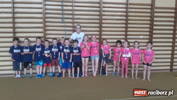 Zdjęcie w galerii na portalu naszraciborz.pl: Ruszyły zapisy na kolejny sezon koszyk&oacute;wki w MiniBasketball. Treningi dla dzieci od 2 do 12 lat wiadomości z regionu