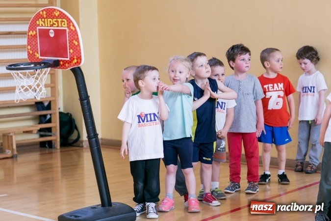 Zdjęcie w galerii na portalu naszraciborz.pl: Ruszyły zapisy na kolejny sezon koszyk&oacute;wki w MiniBasketball. Treningi dla dzieci od 2 do 12 lat wiadomości z regionu