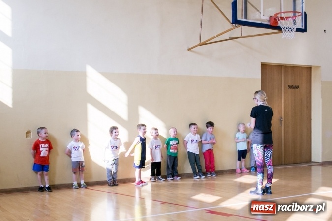 Zdjęcie w galerii na portalu naszraciborz.pl: Ruszyły zapisy na kolejny sezon koszyk&oacute;wki w MiniBasketball. Treningi dla dzieci od 2 do 12 lat wiadomości z regionu