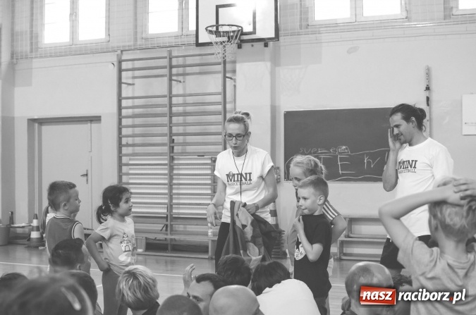 Zdjęcie w galerii na portalu naszraciborz.pl: Ruszyły zapisy na kolejny sezon koszyk&oacute;wki w MiniBasketball. Treningi dla dzieci od 2 do 12 lat wiadomości z regionu