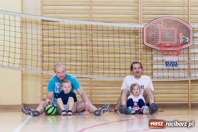 Zdjęcie w galerii na portalu naszraciborz.pl: Ruszyły zapisy na kolejny sezon koszyk&oacute;wki w MiniBasketball. Treningi dla dzieci od 2 do 12 lat wiadomości z regionu