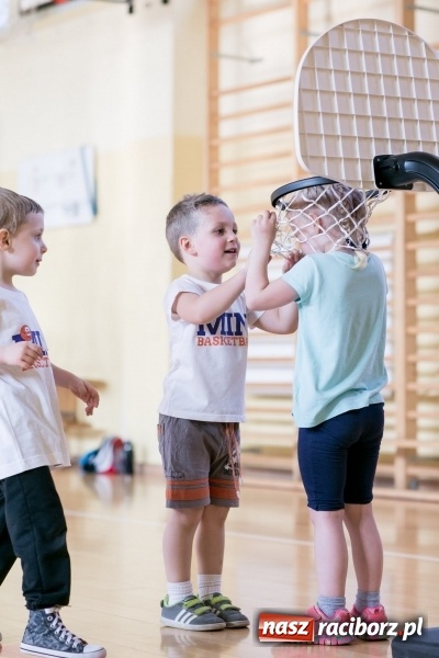 Zdjęcie w galerii na portalu naszraciborz.pl: Ruszyły zapisy na kolejny sezon koszyk&oacute;wki w MiniBasketball. Treningi dla dzieci od 2 do 12 lat wiadomości z regionu