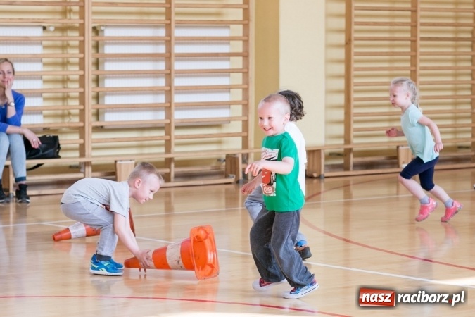 Zdjęcie w galerii na portalu naszraciborz.pl: Ruszyły zapisy na kolejny sezon koszyk&oacute;wki w MiniBasketball. Treningi dla dzieci od 2 do 12 lat wiadomości z regionu