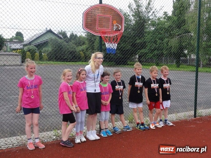 Zdjęcie w galerii na portalu naszraciborz.pl: Ruszyły zapisy na kolejny sezon koszyk&oacute;wki w MiniBasketball. Treningi dla dzieci od 2 do 12 lat wiadomości z regionu
