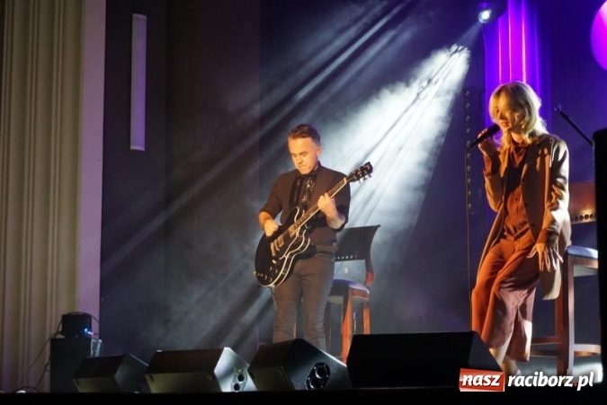 Zdjęcie w galerii na portalu naszraciborz.pl: Mam większe poczucie trwania niż nietrwania - wywiad z Melą Koteluk wiadomości z regionu