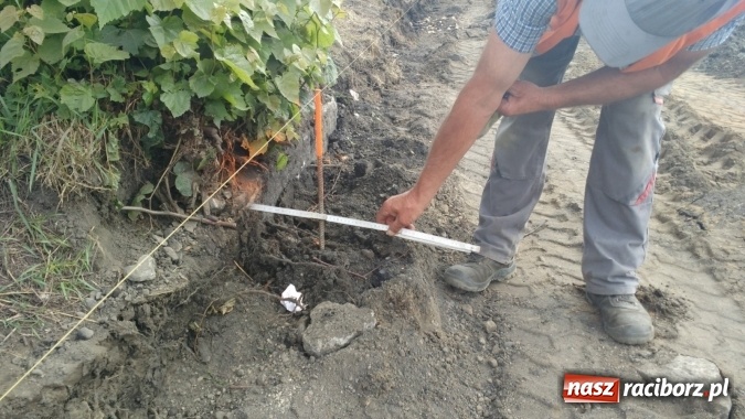 Zdjęcie w galerii na portalu naszraciborz.pl: Plac Warszawski i ulica Powstańców Śląskich w Chałupkach po przebudowie  wiadomości z regionu