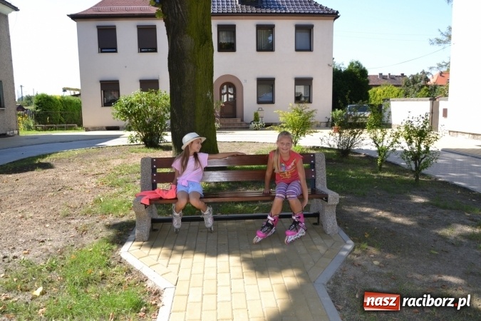 Zdjęcie w galerii na portalu naszraciborz.pl: Plac Warszawski i ulica Powstańców Śląskich w Chałupkach po przebudowie  wiadomości z regionu