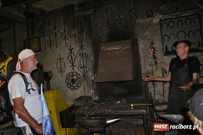 Zdjęcie w galerii na portalu naszraciborz.pl: Tam gdzie Janek Socha miłość znalazł, czyli Bieg Wiedeński w Bieńkowicach wiadomości z regionu