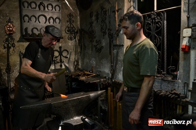 Zdjęcie w galerii na portalu naszraciborz.pl: Tam gdzie Janek Socha miłość znalazł, czyli Bieg Wiedeński w Bieńkowicach wiadomości z regionu