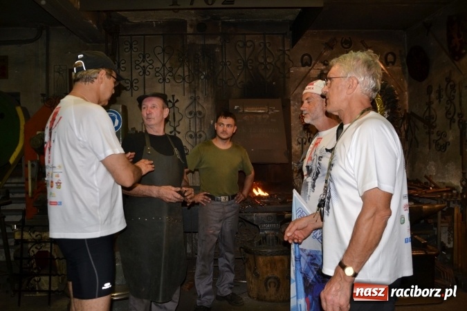 Zdjęcie w galerii na portalu naszraciborz.pl: Tam gdzie Janek Socha miłość znalazł, czyli Bieg Wiedeński w Bieńkowicach wiadomości z regionu