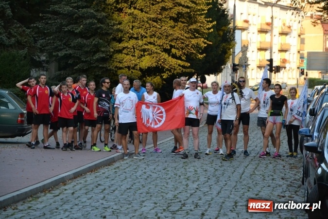 Zdjęcie w galerii na portalu naszraciborz.pl: Raciborski zamek na trasie biegu upamiętniającego Odsiecz Wiedeńską  wiadomości z regionu