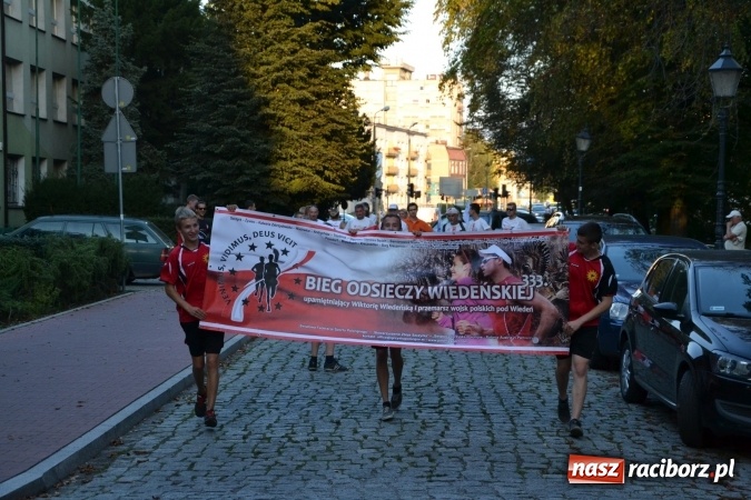 Zdjęcie w galerii na portalu naszraciborz.pl: Raciborski zamek na trasie biegu upamiętniającego Odsiecz Wiedeńską  wiadomości z regionu
