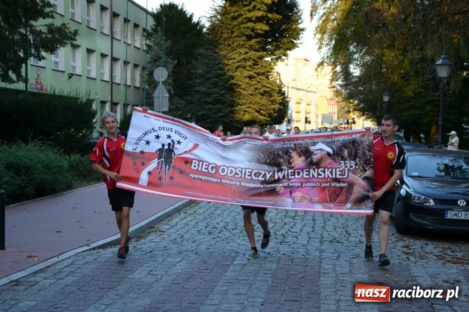 Zdjęcie w galerii na portalu naszraciborz.pl: Raciborski zamek na trasie biegu upamiętniającego Odsiecz Wiedeńską  wiadomości z regionu