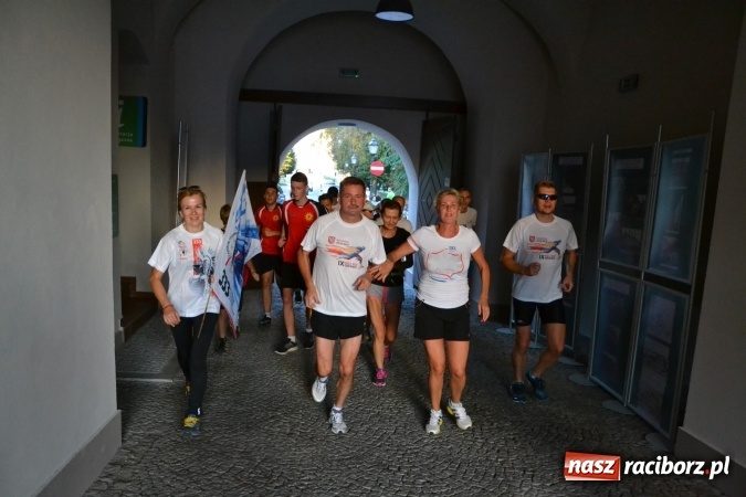 Zdjęcie w galerii na portalu naszraciborz.pl: Raciborski zamek na trasie biegu upamiętniającego Odsiecz Wiedeńską  wiadomości z regionu