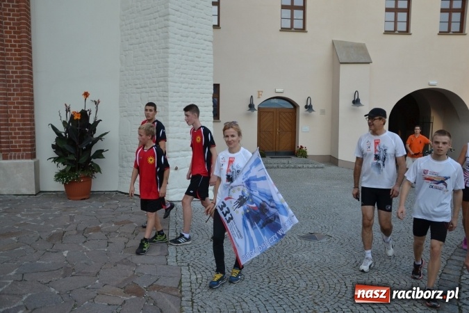 Zdjęcie w galerii na portalu naszraciborz.pl: Raciborski zamek na trasie biegu upamiętniającego Odsiecz Wiedeńską  wiadomości z regionu