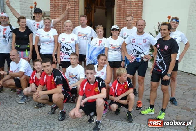 Zdjęcie w galerii na portalu naszraciborz.pl: Raciborski zamek na trasie biegu upamiętniającego Odsiecz Wiedeńską  wiadomości z regionu