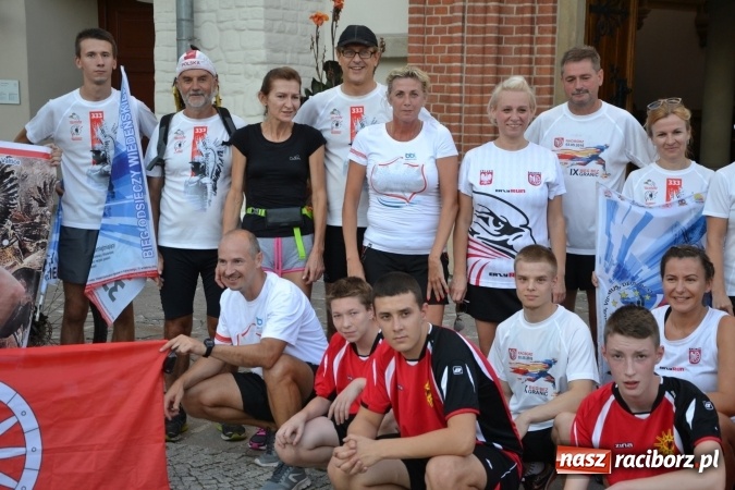 Zdjęcie w galerii na portalu naszraciborz.pl: Raciborski zamek na trasie biegu upamiętniającego Odsiecz Wiedeńską  wiadomości z regionu