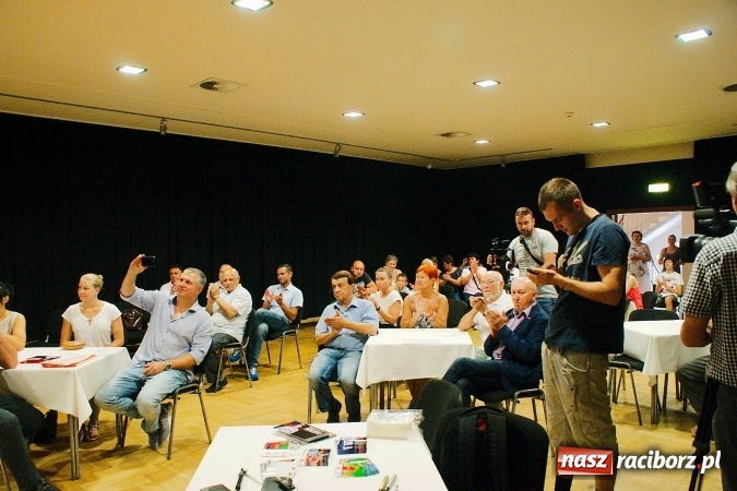 Zdjęcie w galerii na portalu naszraciborz.pl: Denis Kudla nie zapomina o rodzinnym mieście. Brązowy medalista IO w Rio spotkał się z fanami w RCK wiadomości z regionu