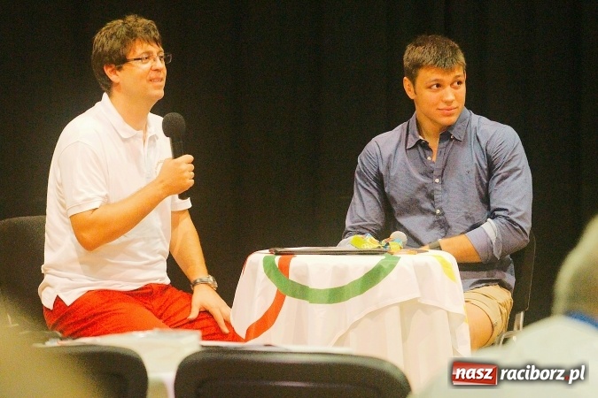 Zdjęcie w galerii na portalu naszraciborz.pl: Denis Kudla nie zapomina o rodzinnym mieście. Brązowy medalista IO w Rio spotkał się z fanami w RCK wiadomości z regionu