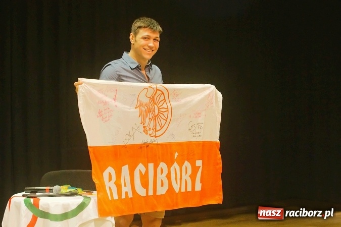 Zdjęcie w galerii na portalu naszraciborz.pl: Denis Kudla nie zapomina o rodzinnym mieście. Brązowy medalista IO w Rio spotkał się z fanami w RCK wiadomości z regionu