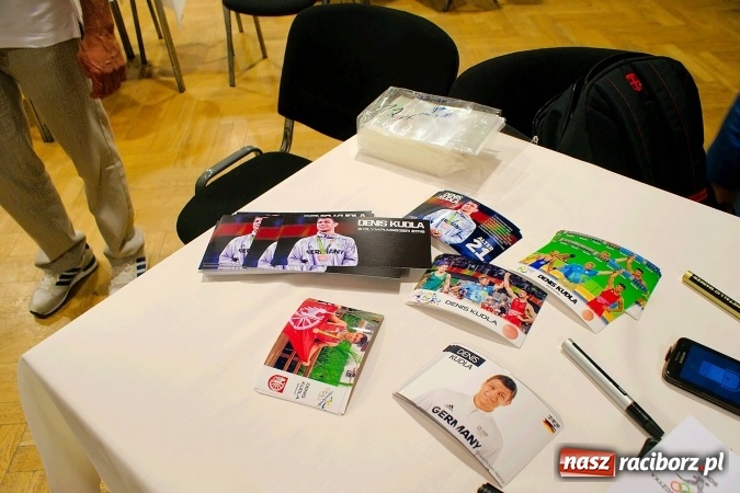 Zdjęcie w galerii na portalu naszraciborz.pl: Denis Kudla nie zapomina o rodzinnym mieście. Brązowy medalista IO w Rio spotkał się z fanami w RCK wiadomości z regionu