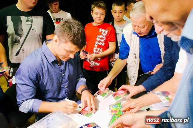 Zdjęcie w galerii na portalu naszraciborz.pl: Denis Kudla nie zapomina o rodzinnym mieście. Brązowy medalista IO w Rio spotkał się z fanami w RCK wiadomości z regionu