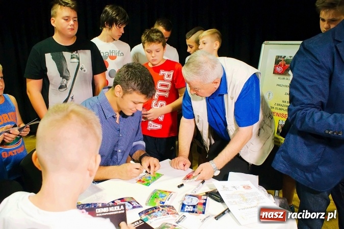 Zdjęcie w galerii na portalu naszraciborz.pl: Denis Kudla nie zapomina o rodzinnym mieście. Brązowy medalista IO w Rio spotkał się z fanami w RCK wiadomości z regionu