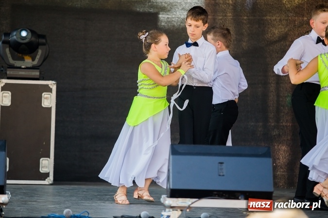 Zdjęcie w galerii na portalu naszraciborz.pl: Pożegnanie lata z MDK na raciborskim rynku wiadomości z regionu