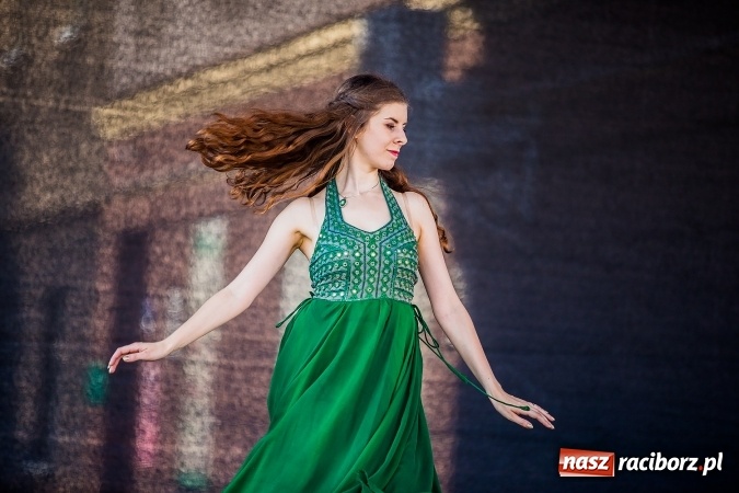 Zdjęcie w galerii na portalu naszraciborz.pl: Pożegnanie lata z MDK na raciborskim rynku wiadomości z regionu