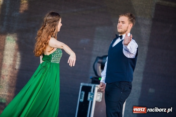 Zdjęcie w galerii na portalu naszraciborz.pl: Pożegnanie lata z MDK na raciborskim rynku wiadomości z regionu