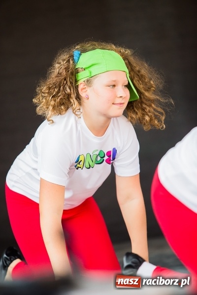 Zdjęcie w galerii na portalu naszraciborz.pl: Pożegnanie lata z MDK na raciborskim rynku wiadomości z regionu