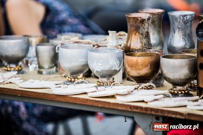 Zdjęcie w galerii na portalu naszraciborz.pl: Pożegnanie lata z MDK na raciborskim rynku wiadomości z regionu