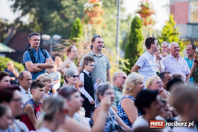 Zdjęcie w galerii na portalu naszraciborz.pl: Pożegnanie lata z MDK na raciborskim rynku wiadomości z regionu