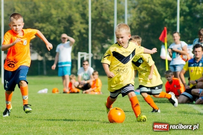 Zdjęcie w galerii na portalu naszraciborz.pl: Żaki Rafako i Tworkowa zainaugurowały sezon wiadomości z regionu