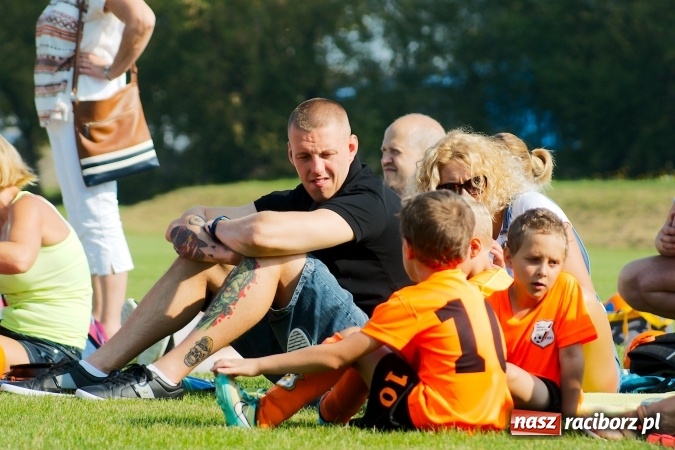Zdjęcie w galerii na portalu naszraciborz.pl: Żaki Rafako i Tworkowa zainaugurowały sezon wiadomości z regionu