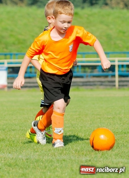 Zdjęcie w galerii na portalu naszraciborz.pl: Żaki Rafako i Tworkowa zainaugurowały sezon wiadomości z regionu