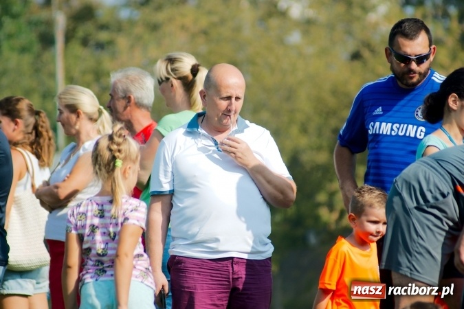 Zdjęcie w galerii na portalu naszraciborz.pl: Żaki Rafako i Tworkowa zainaugurowały sezon wiadomości z regionu