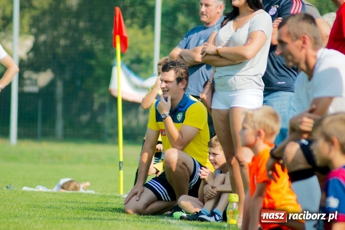 Zdjęcie w galerii na portalu naszraciborz.pl: Żaki Rafako i Tworkowa zainaugurowały sezon wiadomości z regionu