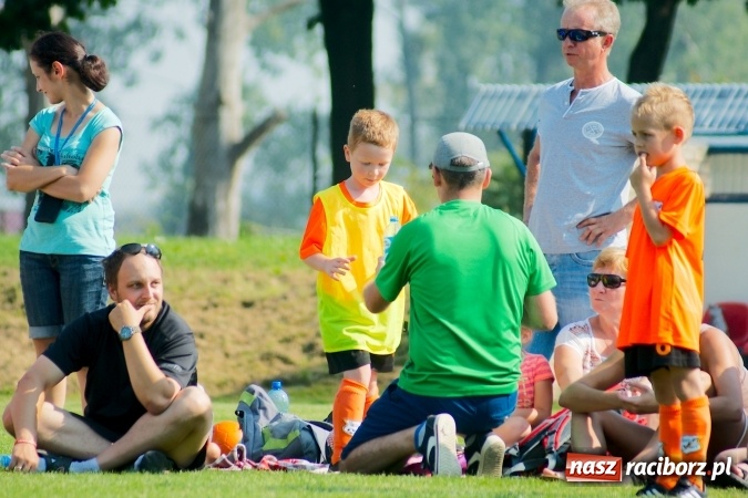 Zdjęcie w galerii na portalu naszraciborz.pl: Żaki Rafako i Tworkowa zainaugurowały sezon wiadomości z regionu